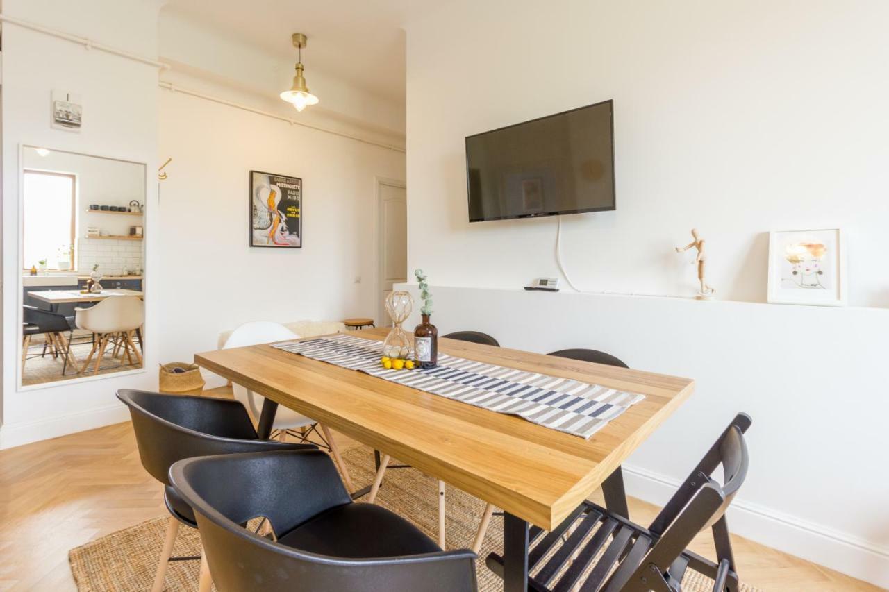 City Chic 3 Bedroom Apartment Cluj-Napoca Eksteriør billede