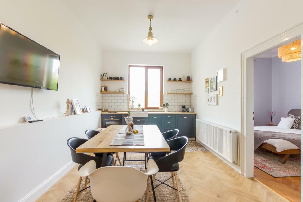 City Chic 3 Bedroom Apartment Cluj-Napoca Eksteriør billede