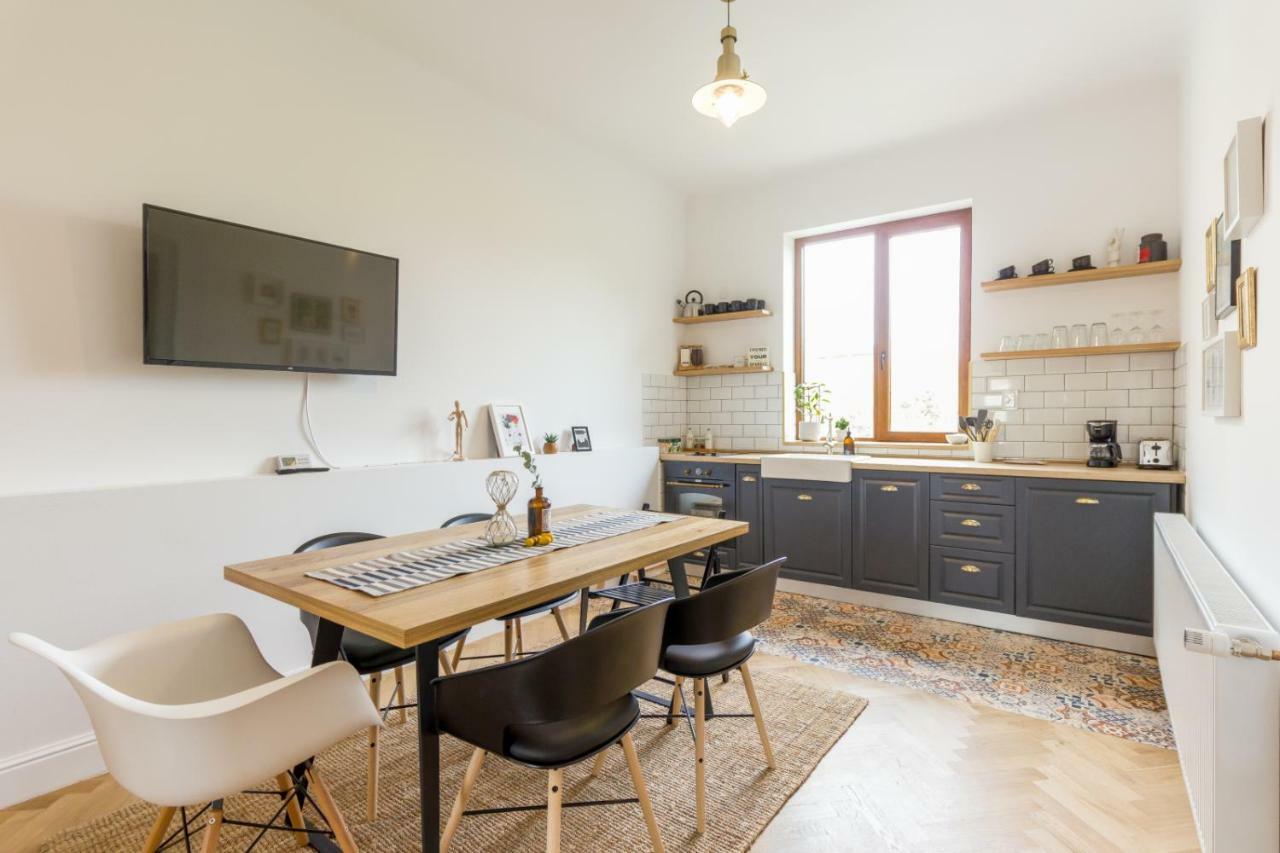 City Chic 3 Bedroom Apartment Cluj-Napoca Eksteriør billede