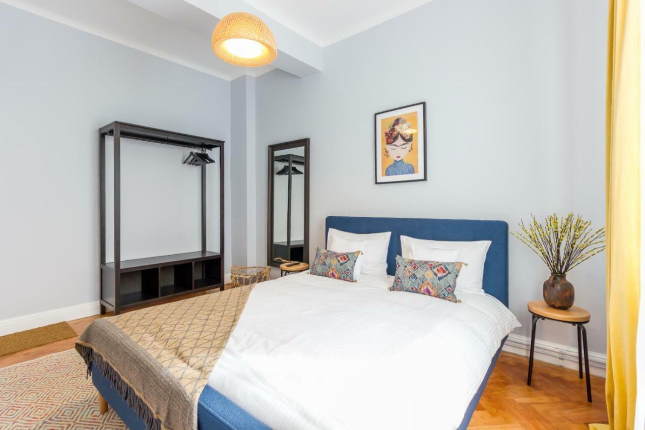 City Chic 3 Bedroom Apartment Cluj-Napoca Eksteriør billede